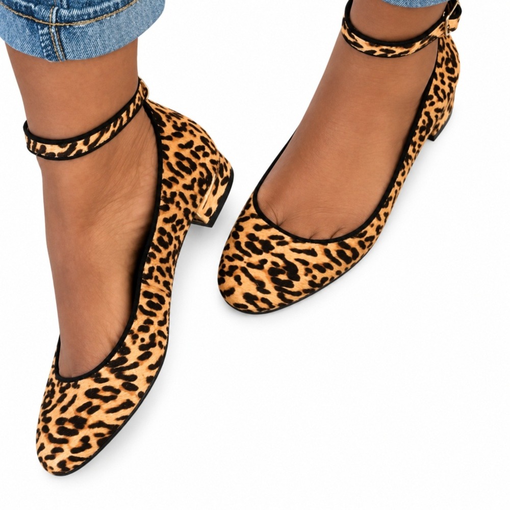 Vince Camuto Attera Leopard Calf Hair Ankle Strap Flats Natural Multi Black 8M